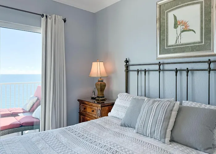 Crystal Shores West 702 Holiday home